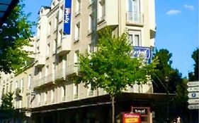 Kyriad Restaurant Centre Spa Vichy