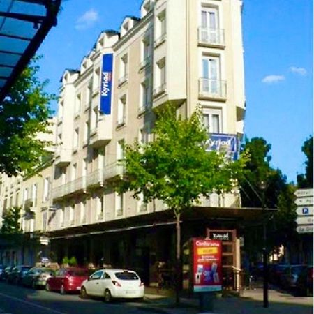 Kyriad Restaurant Centre Spa 비시 외부 사진