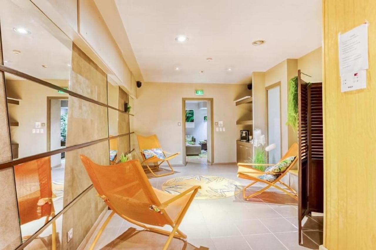 Kyriad Restaurant Centre Spa 비시 외부 사진