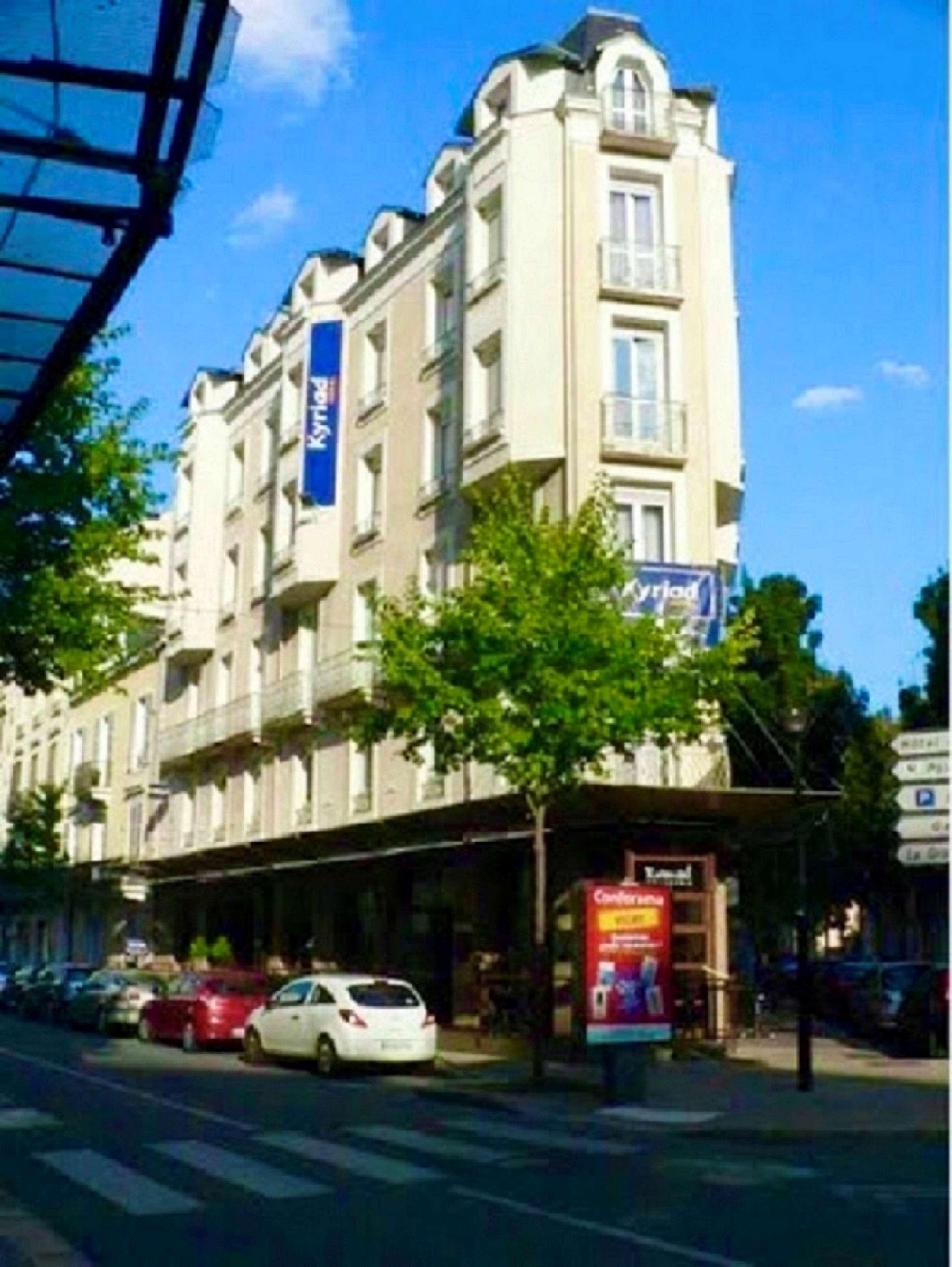 Kyriad Restaurant Centre Spa 비시 외부 사진
